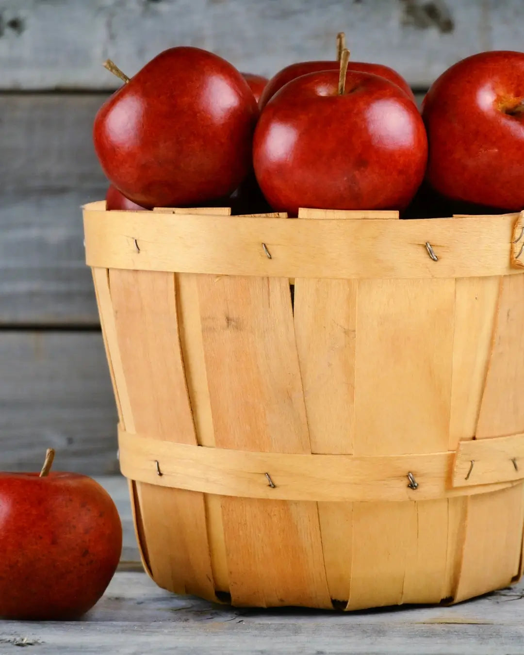 Indulge in Custom Crafted Specialty Apples for Every Occasion